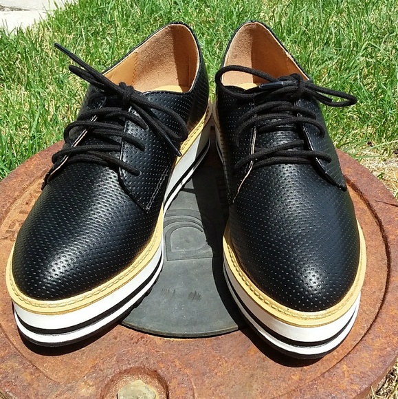 Soda Shoes - New Black Oxford Shoes size 7 NWOT